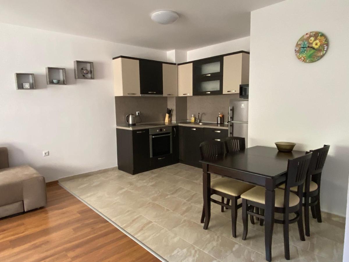 Apartments Dione Pomorie Exterior foto