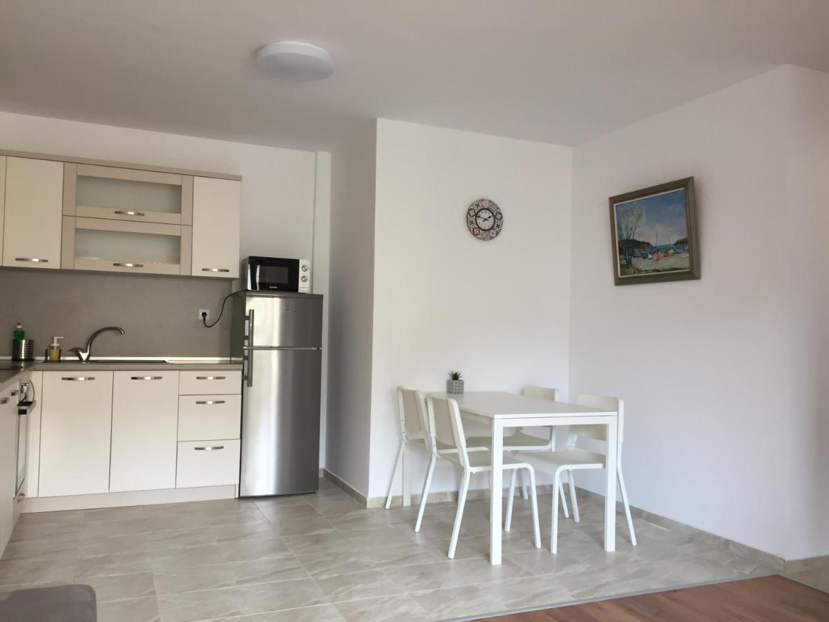 Apartments Dione Pomorie Exterior foto